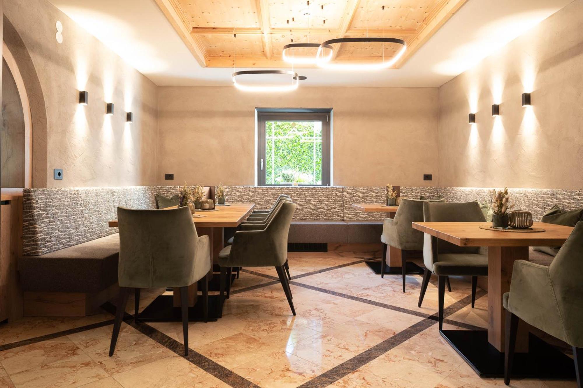 Hotel Burggraeflerhof Мерано Экстерьер фото